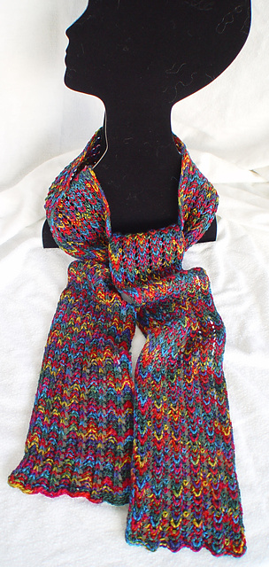Peaks and Valleys Scarf