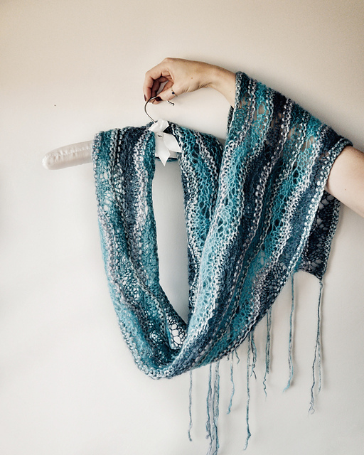 #waterflowshawl