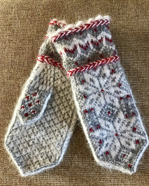 Nordic Braided Mitts