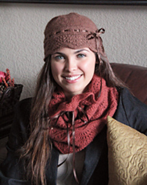 Peacock Lace Cowl and Hat