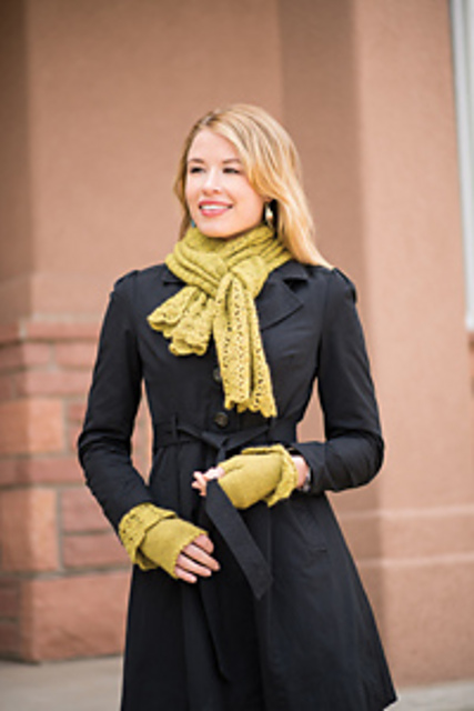 Auckland Scarf and Mitt Set