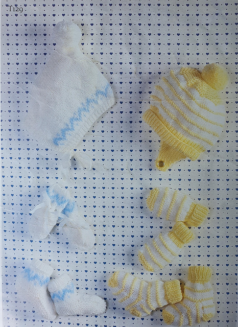 T129 Baby Hats, Mitts and Socks