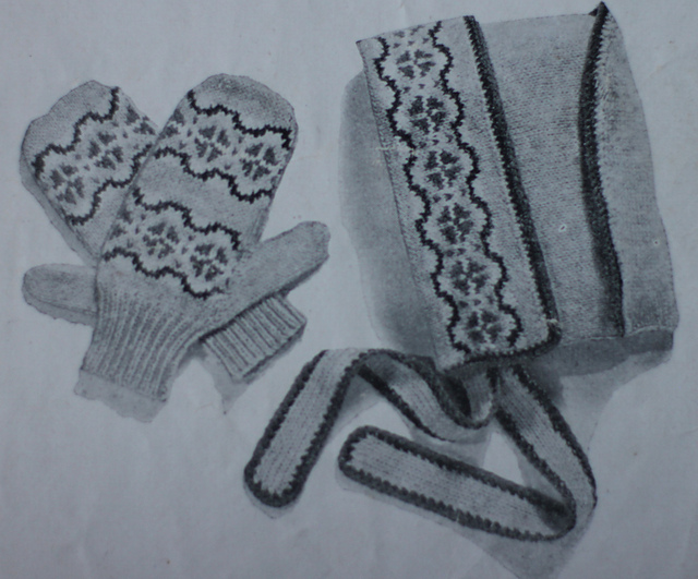 Bonnet and mitts