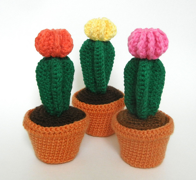 Moon Cactus Gymnocalcyium with Pot Soil Amigurumi