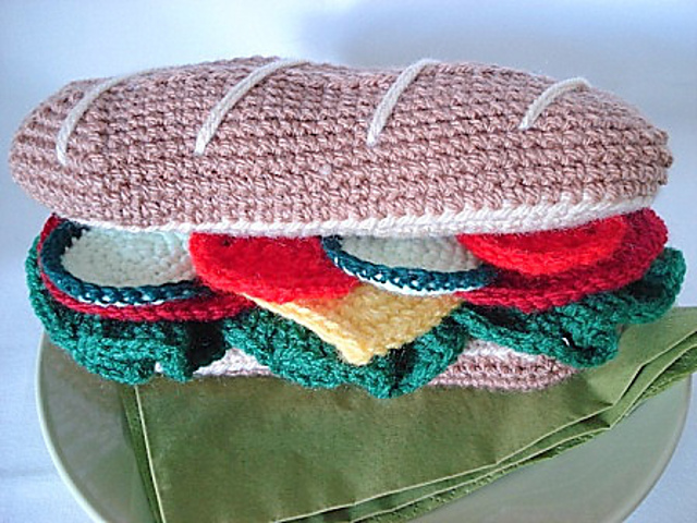 Amigurumi Salami-Cheese-Sandwich