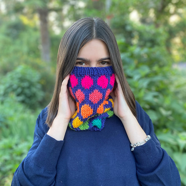 Cuello Lunares Jacquard