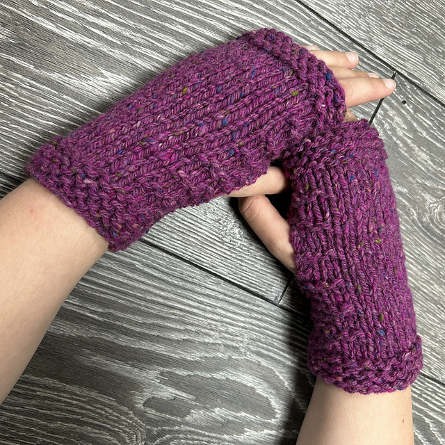 Frieda Mittens