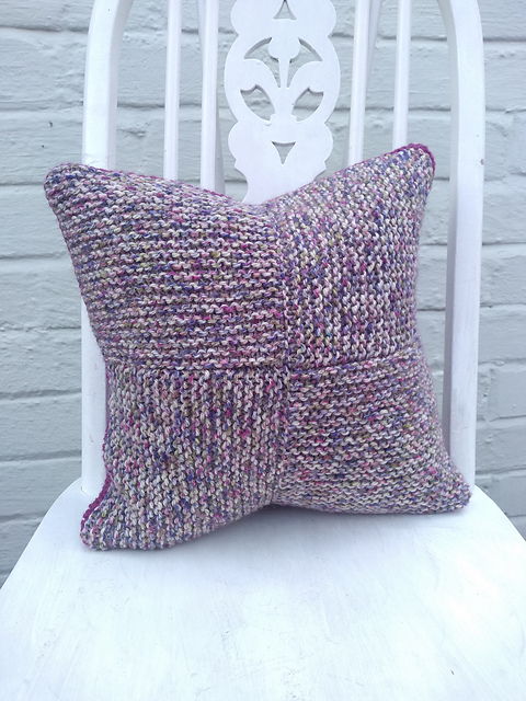 Chusi Cushion
