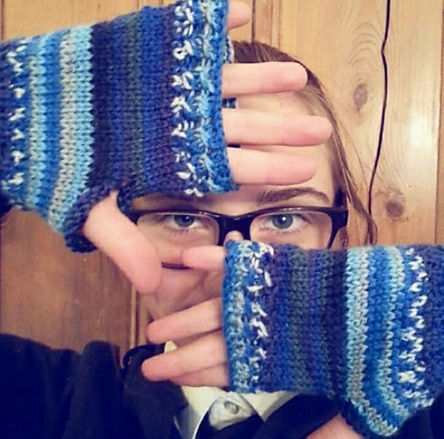 Twisted Rib Fingerless Gloves