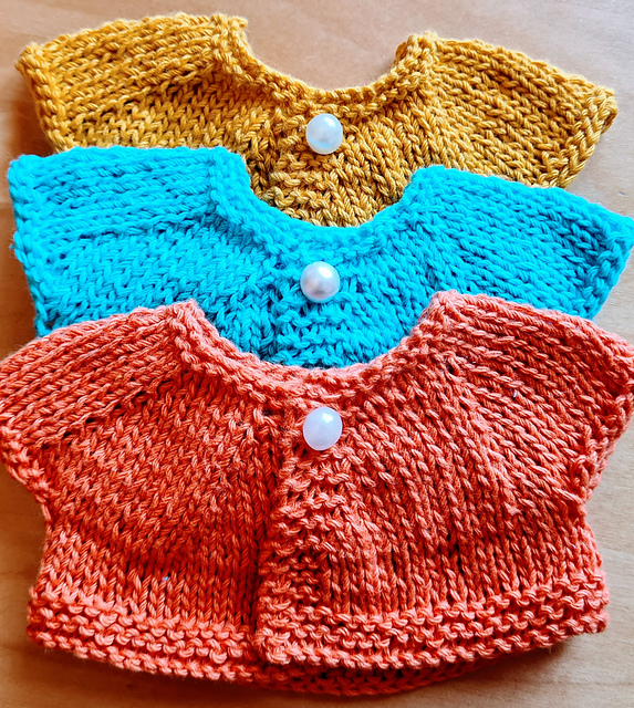 Ravelry 12 Inch Baby Doll TShirt pattern by Jane Terzza