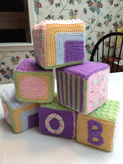 Let's Play Blocks (to crochet)