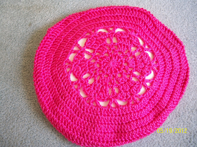 Suzie's Circle of Hearts Beret