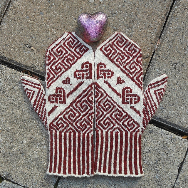 Celtic Inspired Mittens
