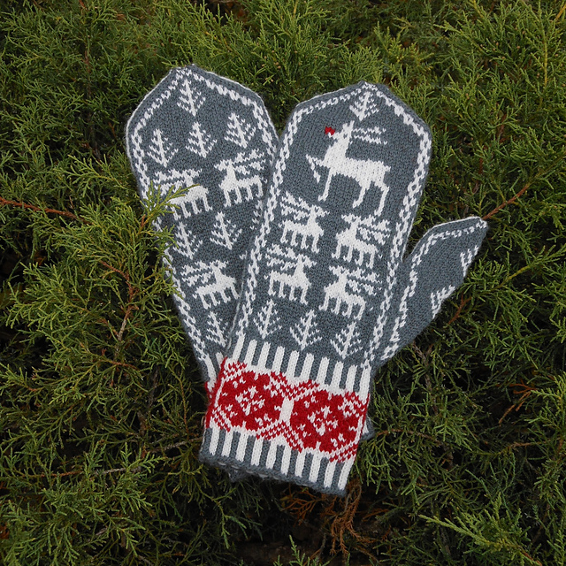 All the Reindeer Mittens
