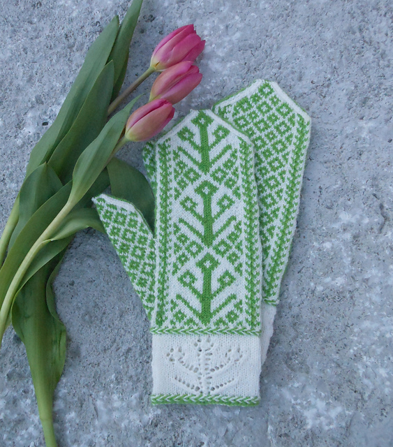 Buds of Spring Mittens