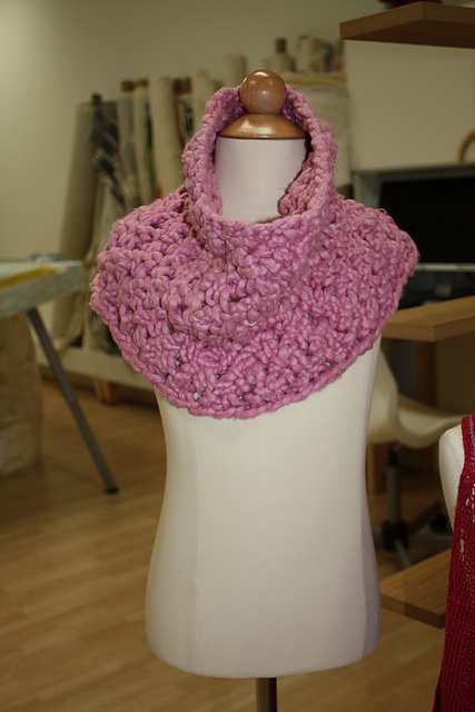 Rosette Stitch Cowl