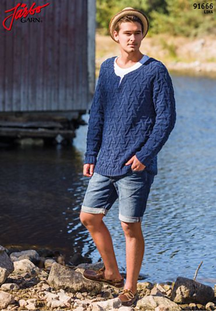 91666. “HOLIDAY” HERRTRÖJA MED MÖNSTER