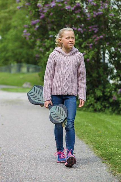 91586. HUVTRÖJA MED FLÄTA & RESÅR TILL BARN
