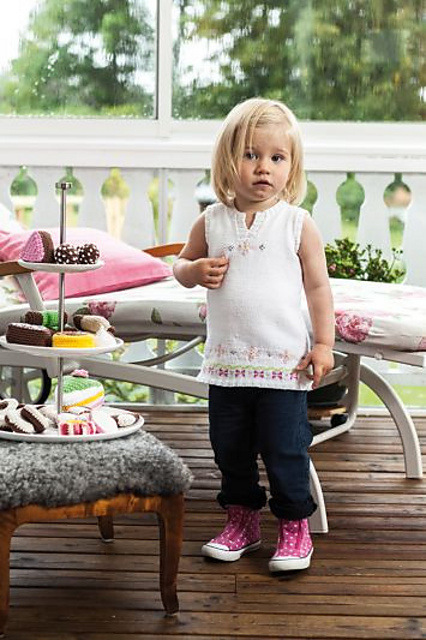 91205. BABYKOFTA OCH ÄRMLÖS TUNIKA/KLÄNNING