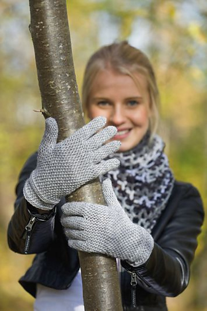 Fingervantar, halsduk & mössa