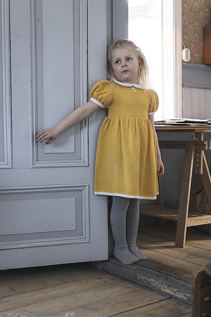 Laura - dress