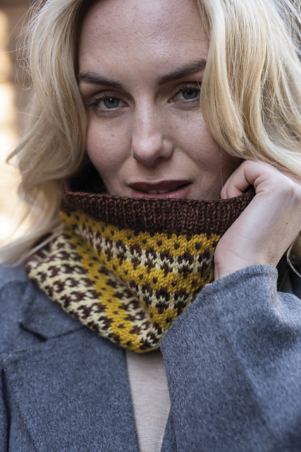 Valborg - cowl