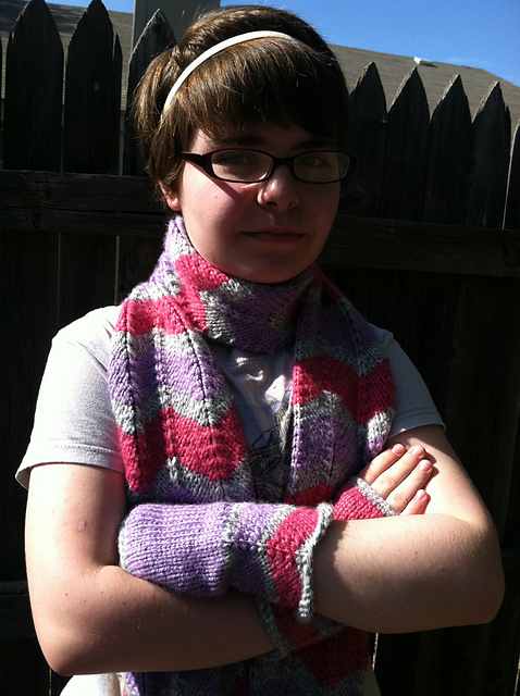 Lola’s Ziga Zaga Scarf and Fingerless Gloves
