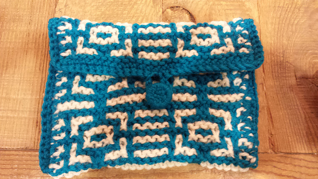 SKG Mosaic Clutch