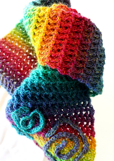 Colmena Crocheted Scarf