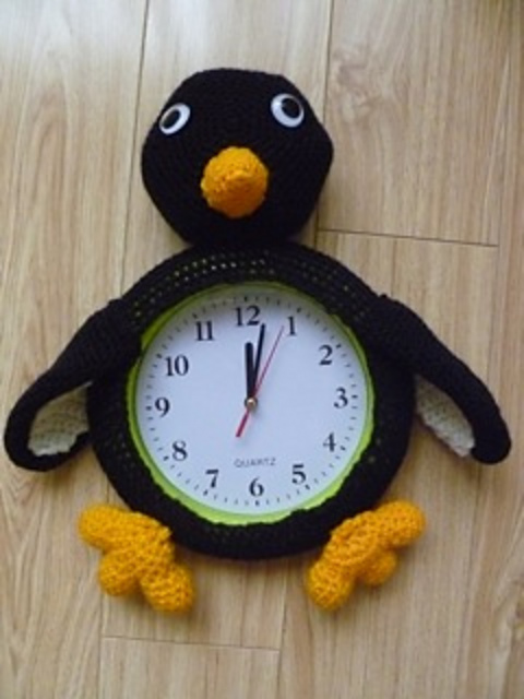 Penguin clock