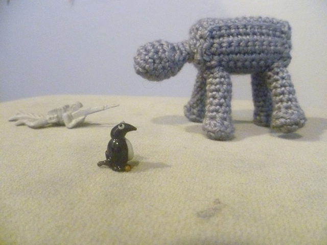 Star Wars walker cat toy