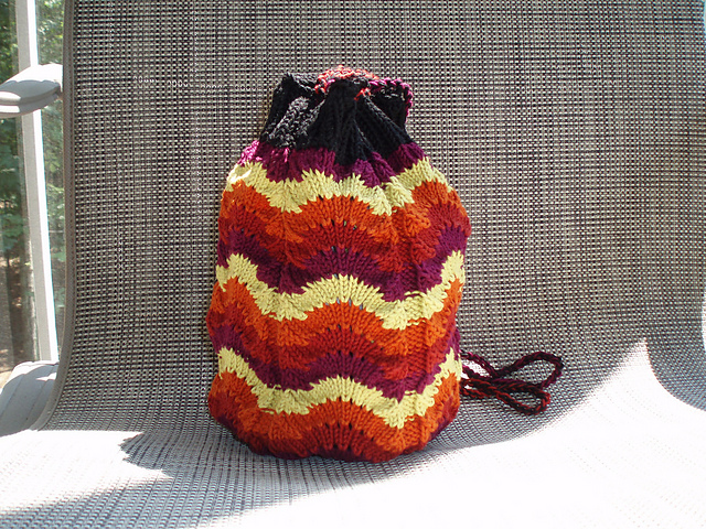 Shell Knitting for a Bag, in German Wool