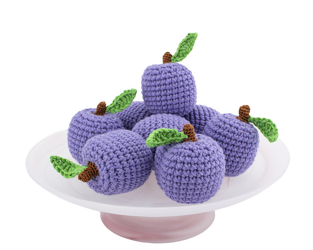 1_Ravelry_plum_medium2.jpg