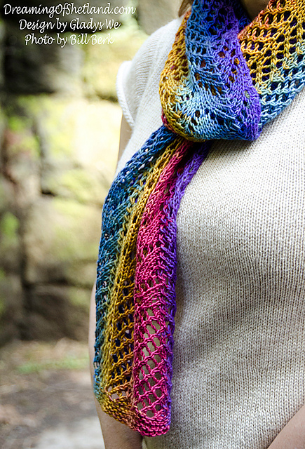 Lucky Rainbows Pooling Scarf