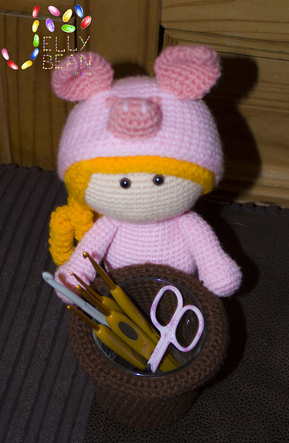 Gumdrop Piggy Hook Holder