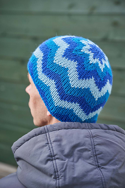 Peaks and Troughs Hat