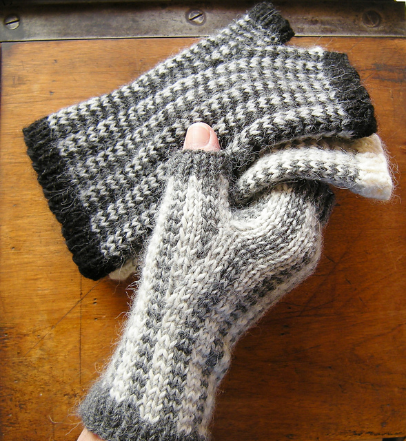 Tartan & Tweed Mitts