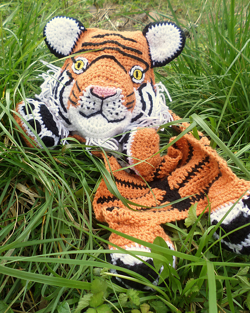 Maximus the Tiger Blankie (RET)