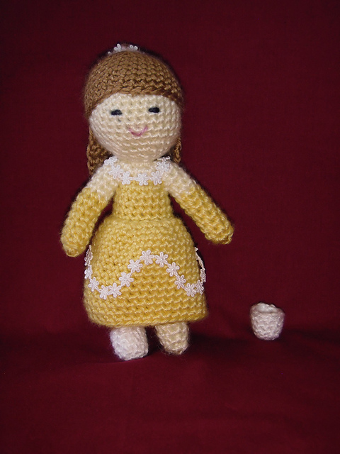 Cinderella: Amigurumi Doll