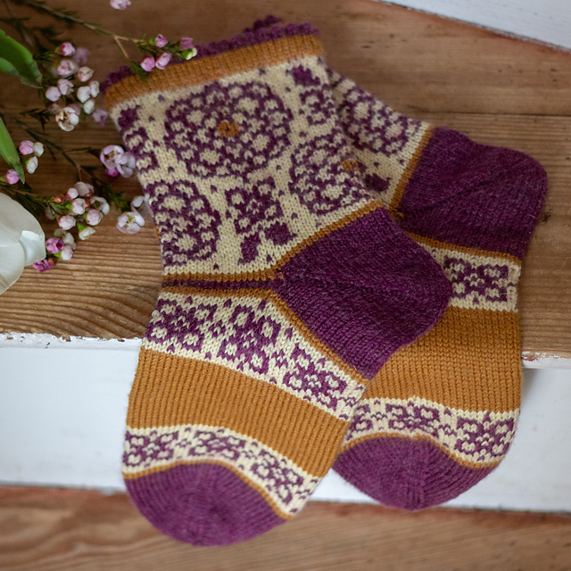 Fröken Dahlia sockor