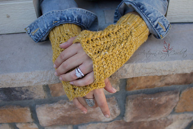 Emily Fingerless Gloves