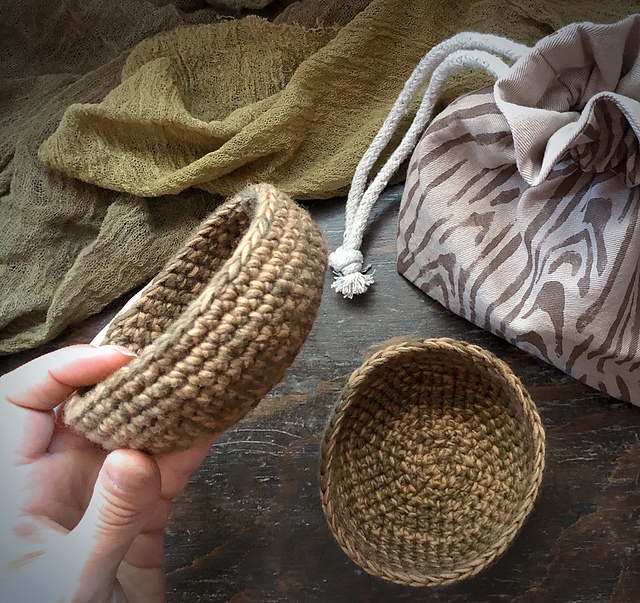 Wooden Nesting Bowls