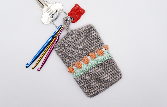 Tulip Card Holder - Keychain