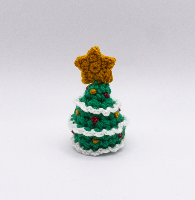 Ravelry christmas tree pattern by jesscrafting