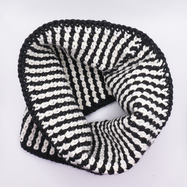 Moss Stitch Cowl