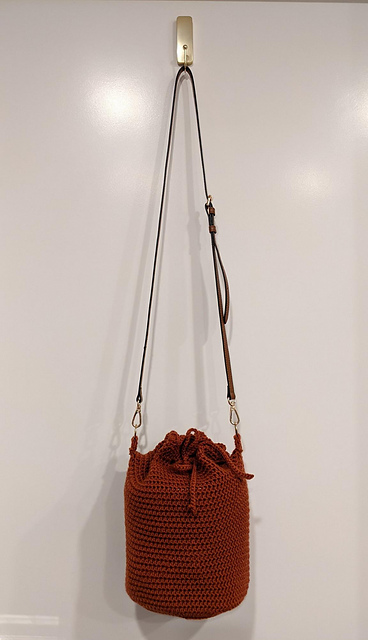Scallop Bucket Bag