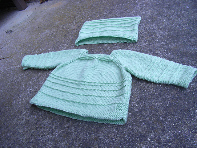 #3 Easy Raglan Jumper with side splits & hat