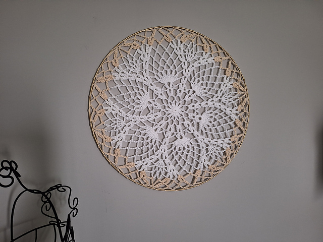 19" Pineapple Wall Hanging