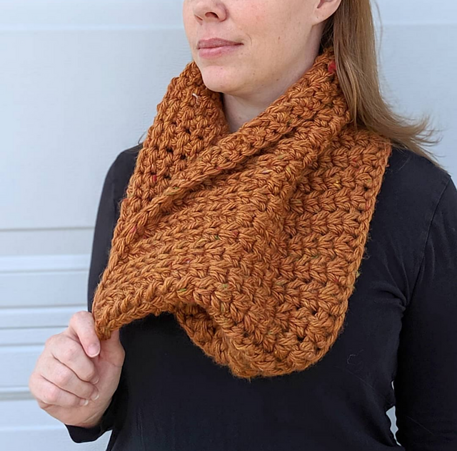 Fall Mornings Cowl