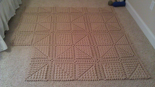Solid Color Motif Throw